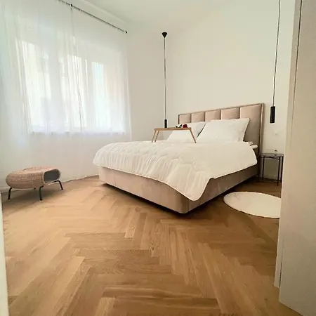 Apartman Tivoli *